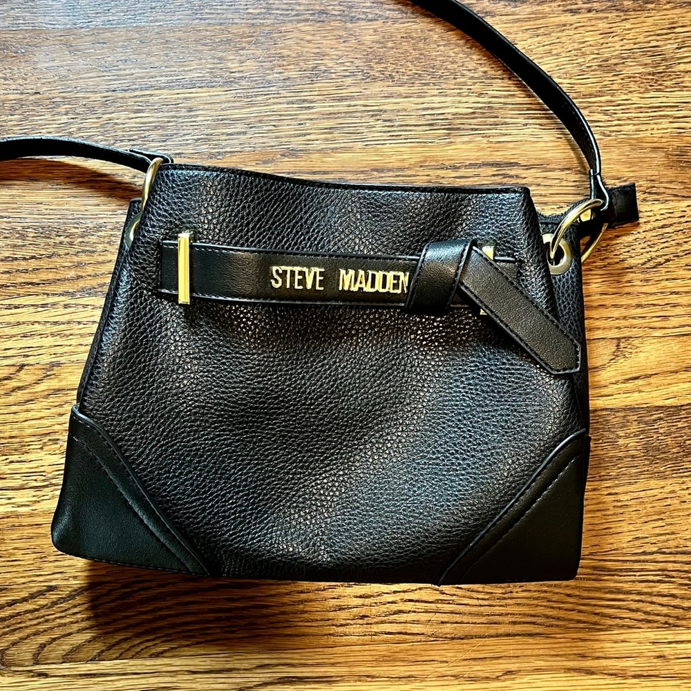 Steve Madden Black w/ Gold Hardware Small Crossbody Bag